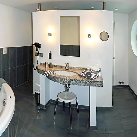 Hotel-restaurant Thomsen Hotell 3*